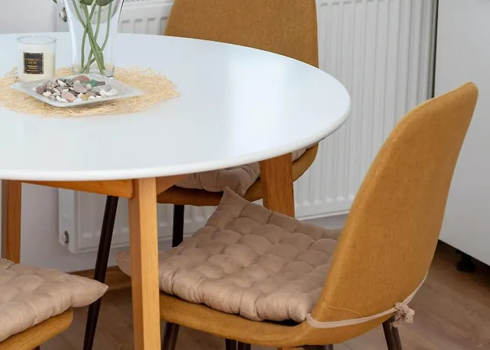 Cozy With A View Of The Forest And The Sea In By Renters شقة غدينيا